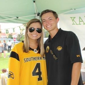 Meet your Posher, Logan